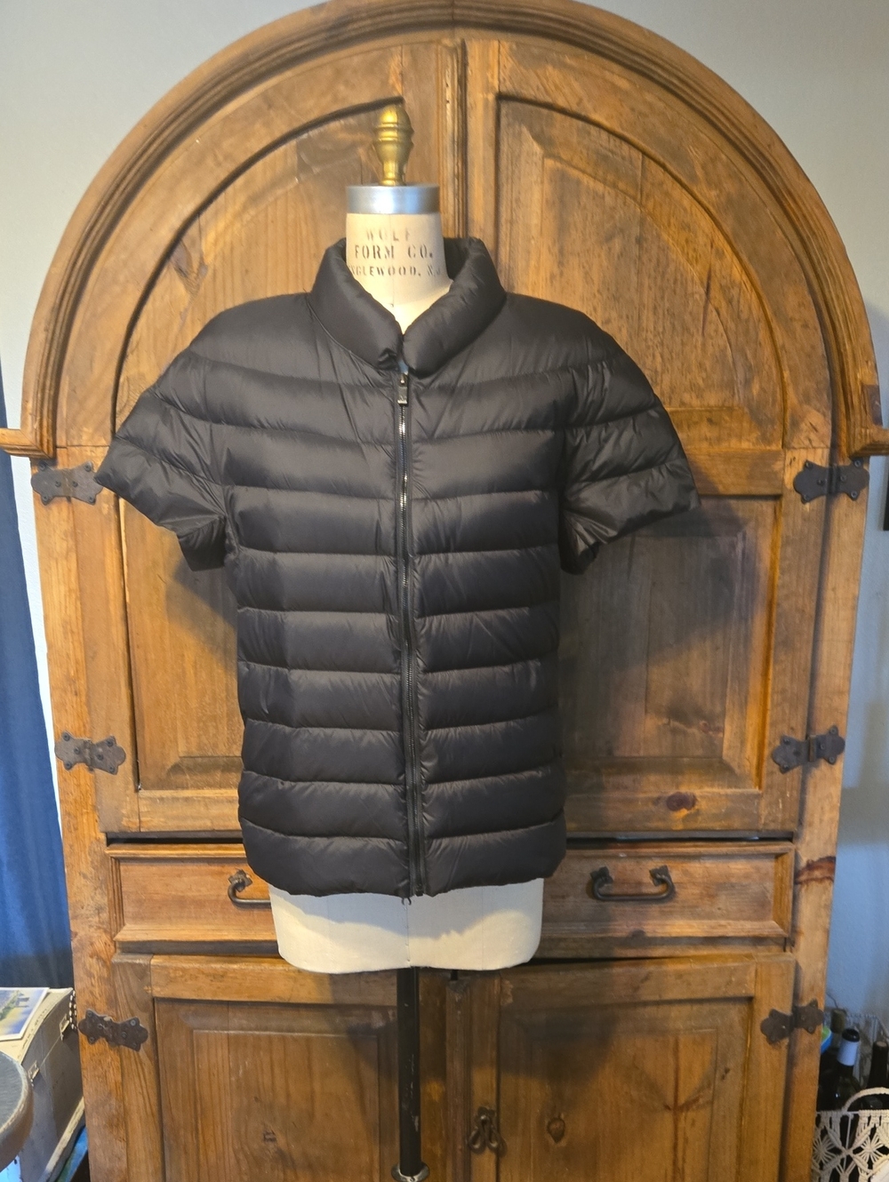 Martha Stewart Black Short-Sleeve Quilted Puffer Jacket